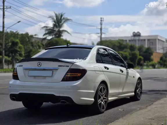 Mercedes-Benz C300 2013 - C300 Plus