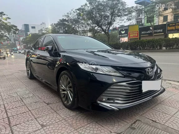 Toyota Camry 2.5Q 2020 - Odo có 6,2 vạn km zin full lịch sử hãng, xe đẹp xuất sắc