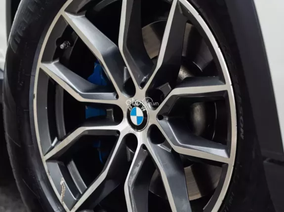 BMW X5 xDrive40i xLine 2019 - Nhập Mỹ Trắng nội thất nâu