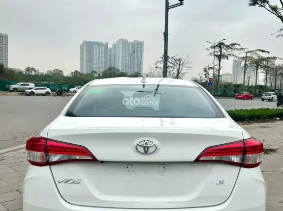 Toyota Vios 1.5E MT 2023 - Xe đẹp Form 2024, đảm bảo chất lượng, giá tốt thương lượng nhận xe sớm