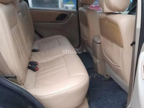 Ford Escape XLS 2.3 AT 4x2 2004 - Giá 118 triệu