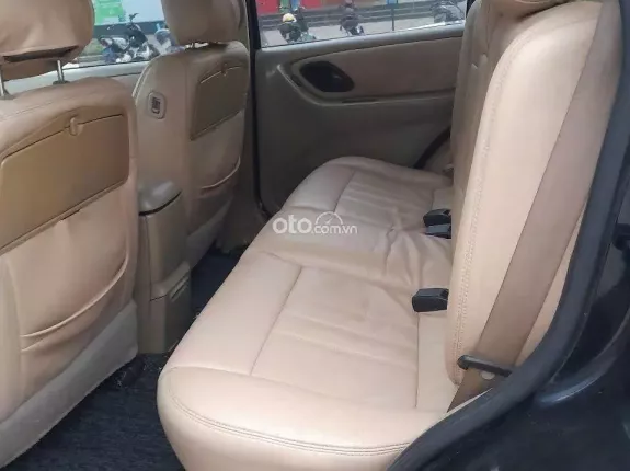 Ford Escape XLS 2.3 AT 4x2 2004 - Giá 118 triệu
