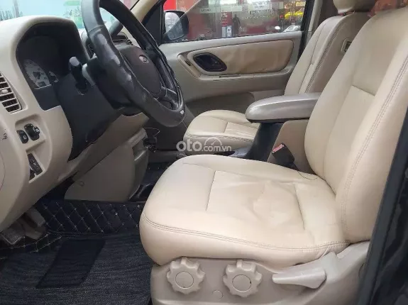 Ford Escape XLS 2.3 AT 4x2 2004 - Giá 118 triệu