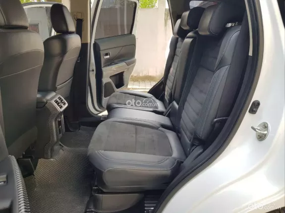 Mitsubishi Outlander 2.0 CVT 2022 - MITSUBISHI OUTLANDER 2.0AT sản xuất và đăng ký 2022