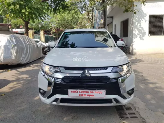 Mitsubishi Outlander 2.0 CVT 2022 - MITSUBISHI OUTLANDER 2.0AT sản xuất và đăng ký 2022