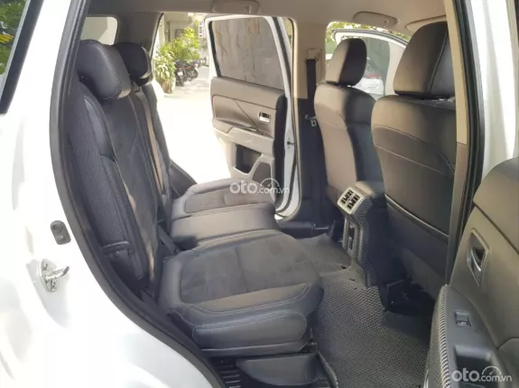 Mitsubishi Outlander 2.0 CVT 2022 - MITSUBISHI OUTLANDER 2.0AT sản xuất và đăng ký 2022