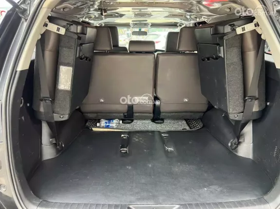 Toyota Fortuner 2.4G 4x2 AT  2020 - Toyota Fortuner 2.4AT máy dầu sx 2020. Xe tư nhân chính chủ đi ít nội ngoại thất đẹp