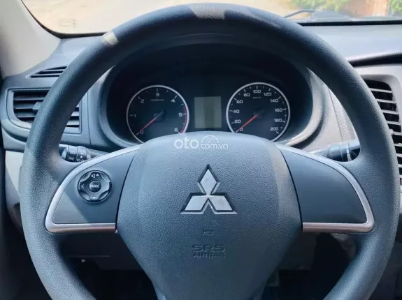 Mitsubishi Triton GLS MT 2019 - Mitsubishi Triton 2019 MT xe nhập khẩu