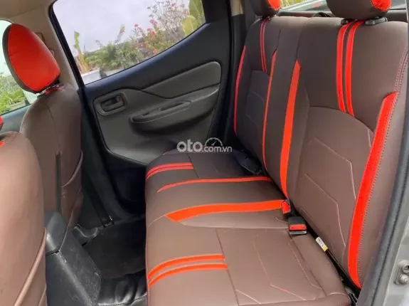 Mitsubishi Triton GLS MT 2019 - Mitsubishi Triton 2019 MT xe nhập khẩu