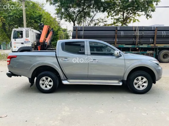 Mitsubishi Triton GLS MT 2019 - Mitsubishi Triton 2019 MT xe nhập khẩu