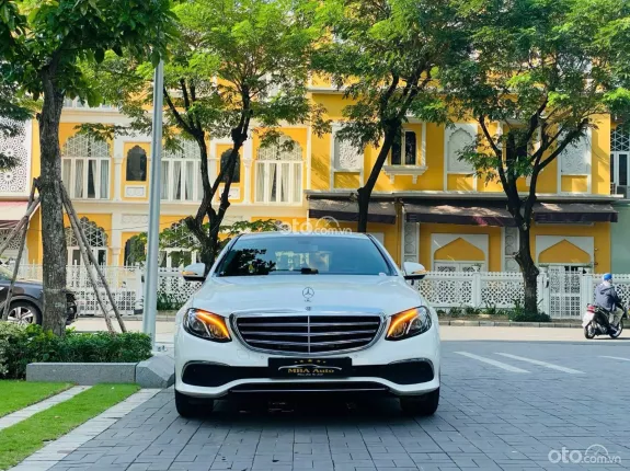 Mercedes-Benz E200 E200 2019 - Model 2020 - Cty Xuất hóa đơn