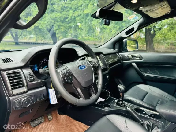 Ford Everest Titanium 2.0 AT 4x2 2018 - FORD EVEREST 12/2018 TITANIUM 2.0Turbo_XE ĐI RẤT KỸ