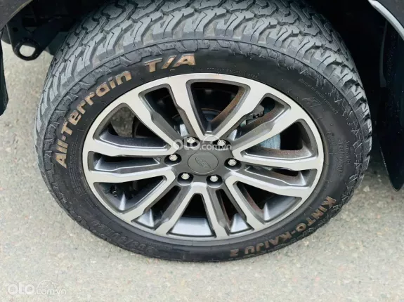 Ford Everest Titanium 2.0 AT 4x2 2018 - FORD EVEREST 12/2018 TITANIUM 2.0Turbo_XE ĐI RẤT KỸ