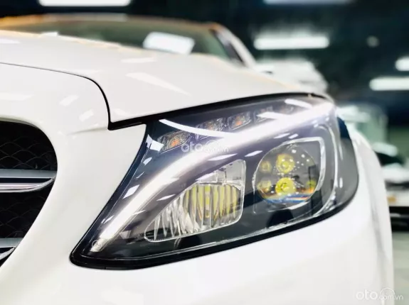 Mercedes-Benz C200 2015 - Bảo hành 6 tháng