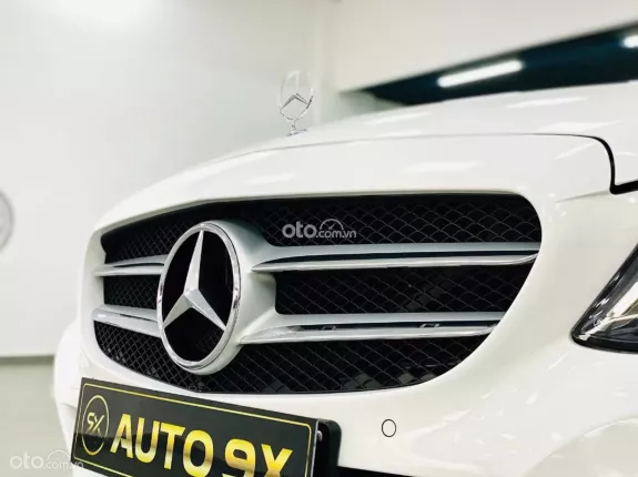Mercedes-Benz C200 2015 - Bảo hành 6 tháng