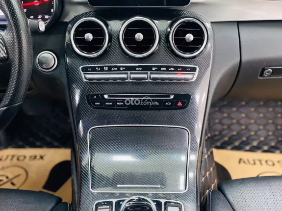 Mercedes-Benz C200 2015 - Bảo hành 6 tháng