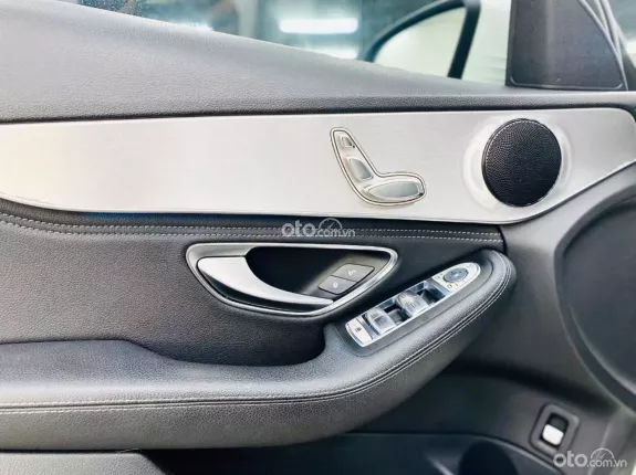 Mercedes-Benz C200 2015 - Bảo hành 6 tháng