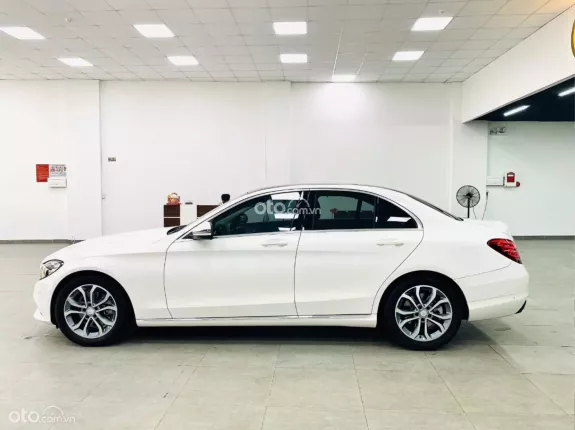 Mercedes-Benz C200 2015 - Bảo hành 6 tháng
