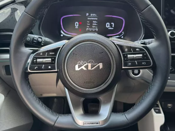 Kia Carens 1.5D Signature 2022 - 685 triệu