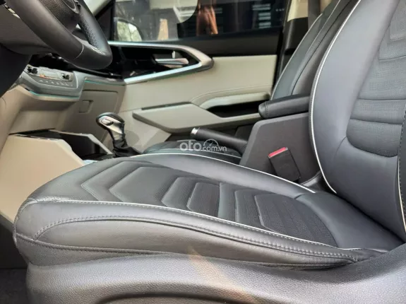 Kia Carens 1.5D Signature 2022 - 685 triệu