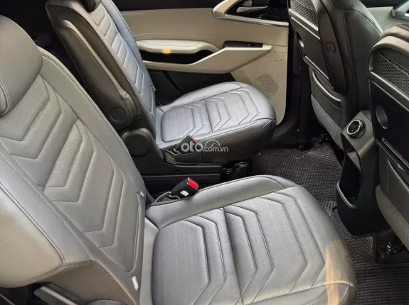 Kia Carens 1.5D Signature 2022 - 685 triệu