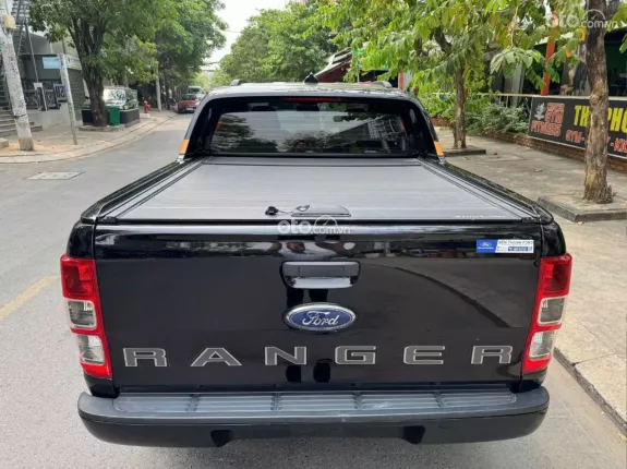 Ford Ranger 2022 - Bán tải 1 cầu số sàn đẹp không tì vết