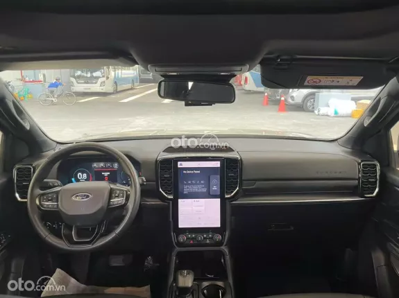 Ford Everest 2.0L ST5 10AT 4x4 Titanium 2022 - Nhập Thái Xe đẹp, tiết kiệm hơn xe mới 200 triệu