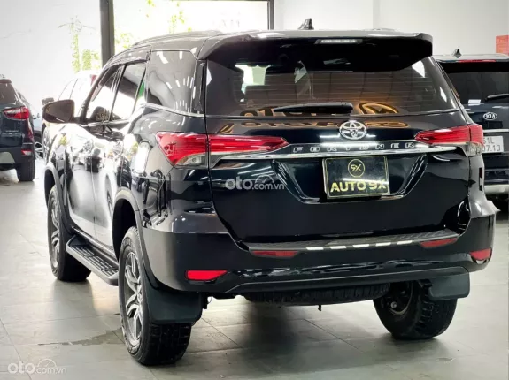 Toyota Fortuner 2.7 V 4X2 AT 2018 - Xe màu Đen - Nội thất Nâu