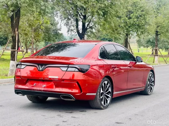 VinFast LUX A2.0 Cao cấp 2019 - Chạy 6,8 vạn, lốp còn theo xe rất mới