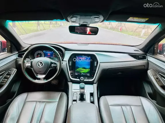 VinFast LUX A2.0 Cao cấp 2019 - Chạy 6,8 vạn, lốp còn theo xe rất mới