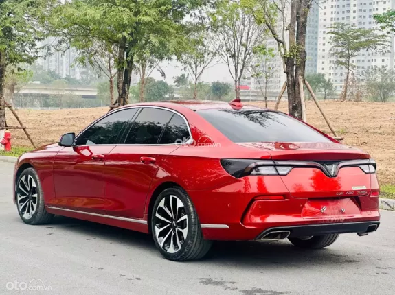 VinFast LUX A2.0 Cao cấp 2019 - Chạy 6,8 vạn, lốp còn theo xe rất mới