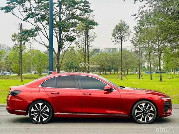 VinFast LUX A2.0 Cao cấp 2019 - Chạy 6,8 vạn, lốp còn theo xe rất mới