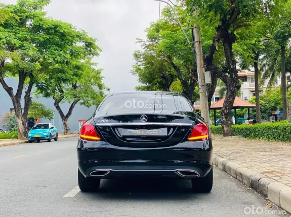 Mercedes-Benz C200 2019 - Up body C300 AMG