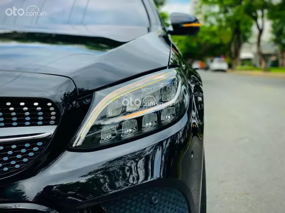Mercedes-Benz C200 2019 - Up body C300 AMG