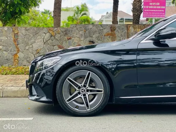 Mercedes-Benz C200 2019 - Up body C300 AMG