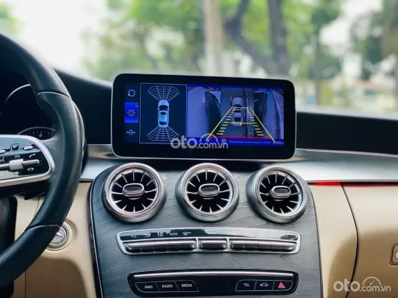 Mercedes-Benz C200 2019 - Up body C300 AMG