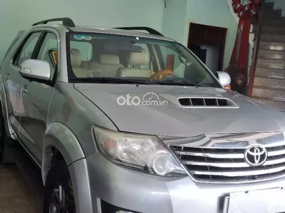 Toyota Fortuner 2016 - Máy dầu số sàn, Giá 510tr bao rút hồ sơ
