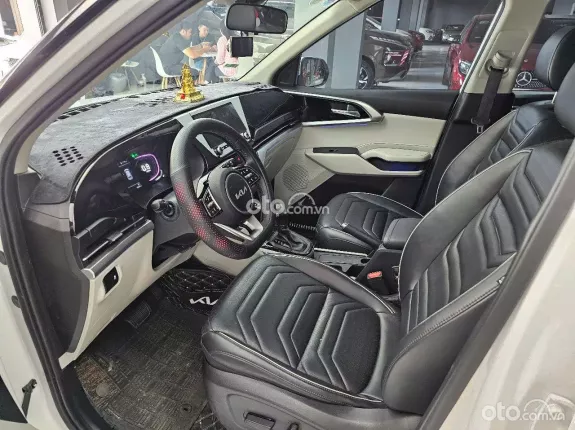 Kia Carens 1.4T Premium 2023 - Xe đẹp Như mới - Bảo dưỡng đầy đủ