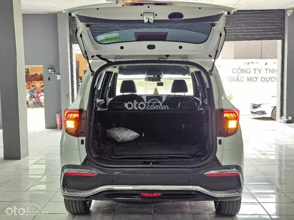 Kia Carens 1.4T Premium 2023 - Xe đẹp Như mới - Bảo dưỡng đầy đủ