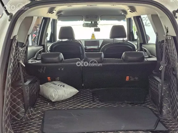 Kia Carens 1.4T Premium 2023 - Xe đẹp Như mới - Bảo dưỡng đầy đủ