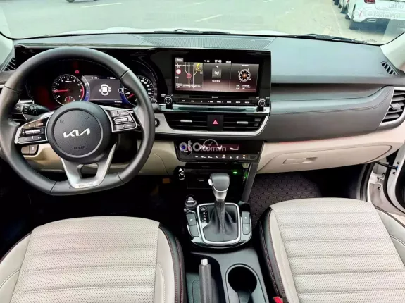 Kia Seltos 1.6 Premium 2022 - Xe Đại chất. Rất mới