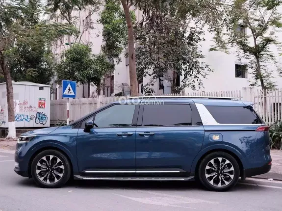 Kia Carnival 2.2D Signature 2022 - 1 tỷ 250 triệu