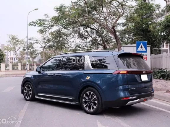 Kia Carnival 2.2D Signature 2022 - 1 tỷ 250 triệu