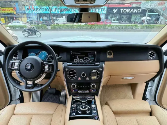 Rolls-Royce Cullinan 2019 - 11 tỷ 900 triệu