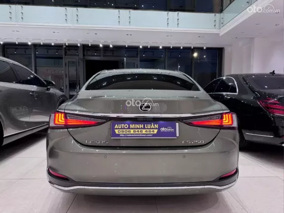 Lexus ES 250 2021 - Lexus ES 250 Model 2021