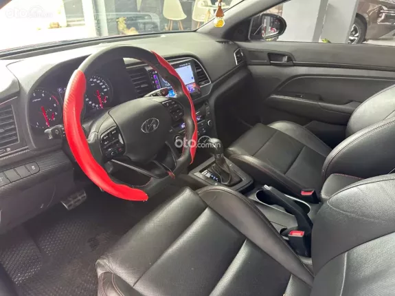 Hyundai Elantra Sport 1.6 2019 - Giá rẻ hơn thị trường