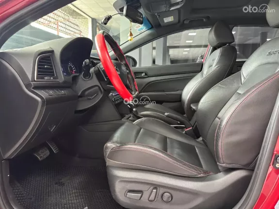 Hyundai Elantra Sport 1.6 2019 - Giá rẻ hơn thị trường