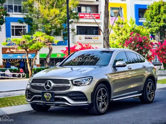 Mercedes-Benz GLC 300 4Matic Coupe 2019 - Công ty xuất hoá đơn