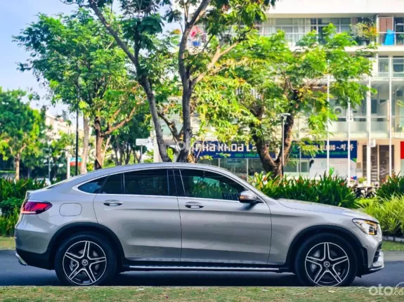 Mercedes-Benz GLC 300 4Matic Coupe 2019 - Công ty xuất hoá đơn