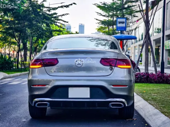 Mercedes-Benz GLC 300 4Matic Coupe 2019 - Công ty xuất hoá đơn